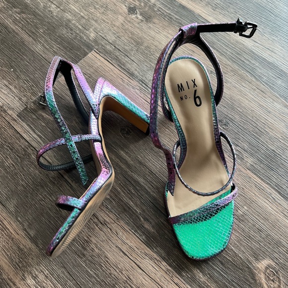 Multi metallic square open toe heel - Picture 4 of 8